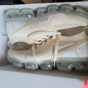 Nike Air Vapormax Flyknit 2